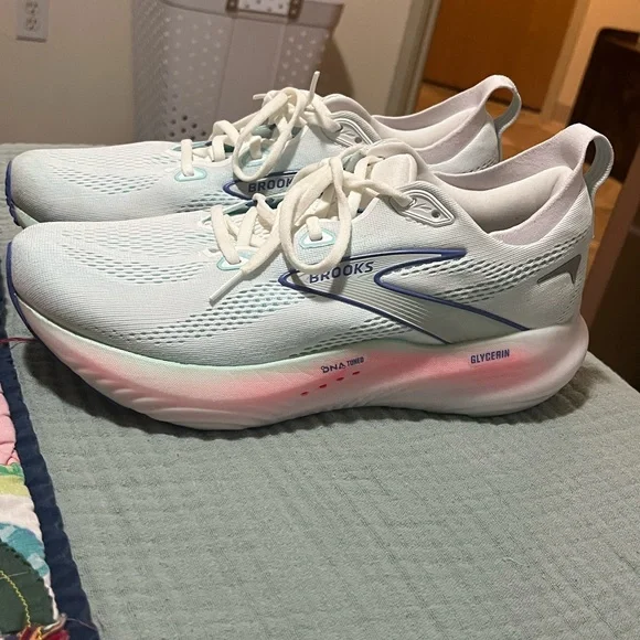 Brooks Womens glycerin 22 new with tags - Picture 4 of 7